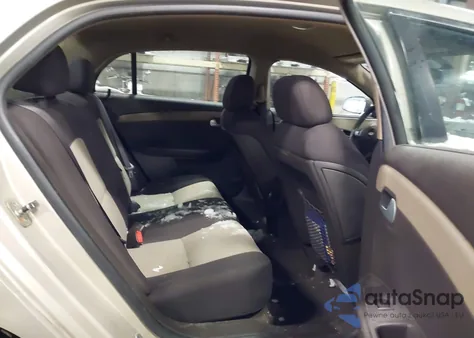 2009 Chevrolet Malibu Ls from USA, damaged, VIN 1G1ZG57B69F232676